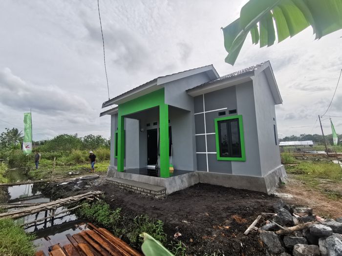 foto tampak rumah tipe 36 perumahan Griya Kareema Landasan Ulin