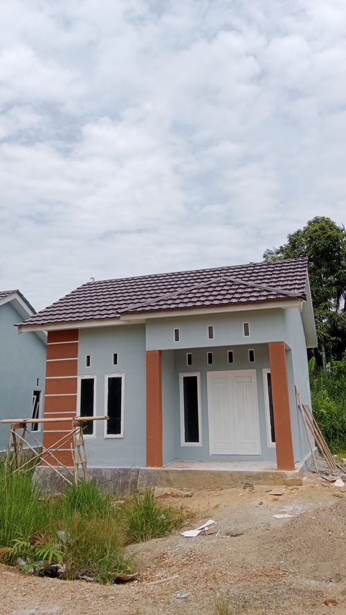 foto contoh rumah perumahan Ezra Naima Permai