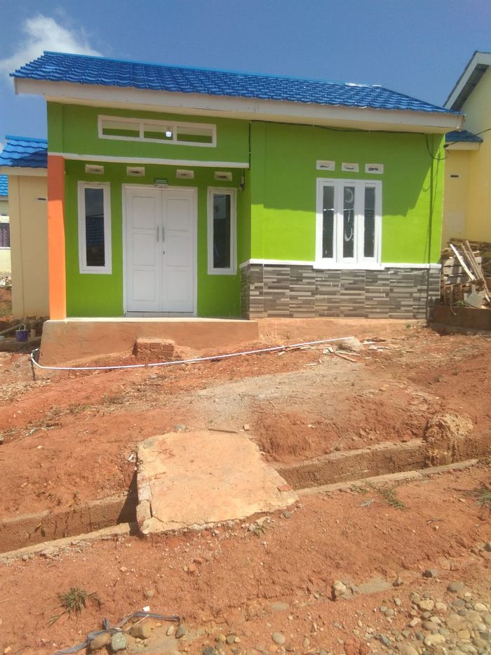 foto tampak rumah tipe 36 perumahan PURI BANDARA 2