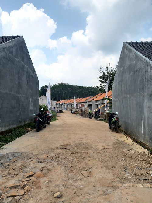 foto gerbang perumahan GRIYA DELLA ASRI TAHAP 2