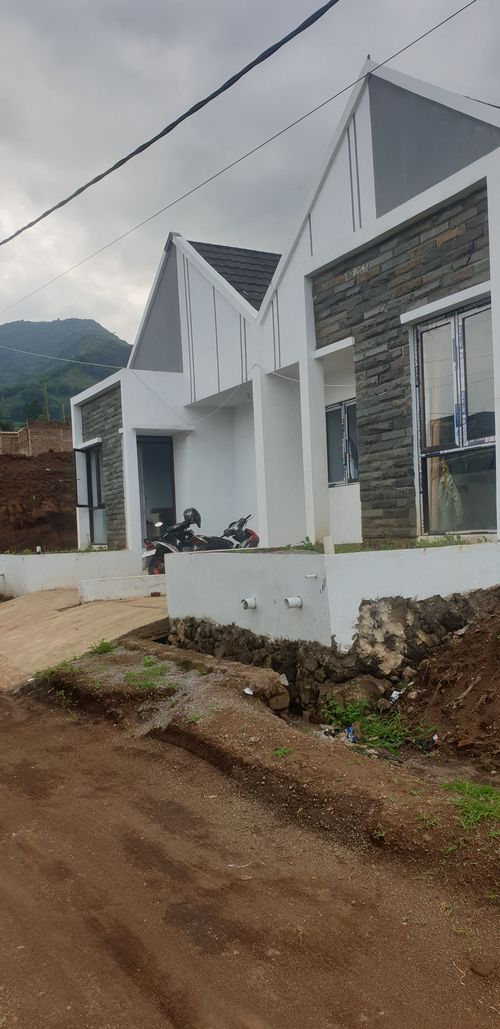 foto posisi tengah perumahan Bumi Rancabango Permai II