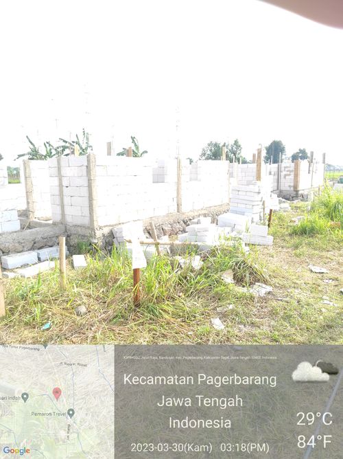 foto posisi tengah perumahan GRIYA PARAHITA