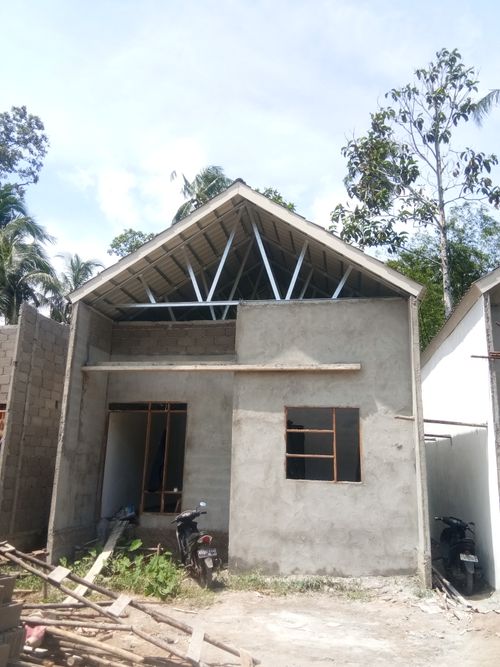 foto contoh rumah perumahan KATNIS ROYAL UJUNG PANDANG
