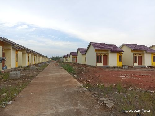 foto posisi tengah perumahan Palem Hijau Residence Tahap 3