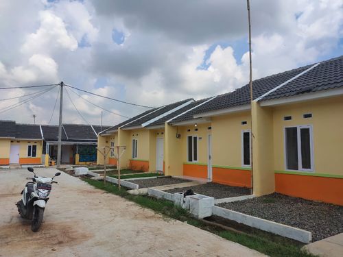 foto posisi tengah perumahan BUMI CIKAMPEK BARU