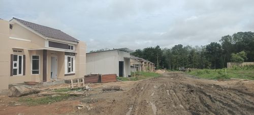 foto posisi tengah perumahan PERUM.CAHAYA FAJAR REGENCY 4