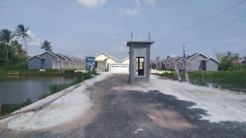 foto gerbang perumahan GRAND SAUFI
