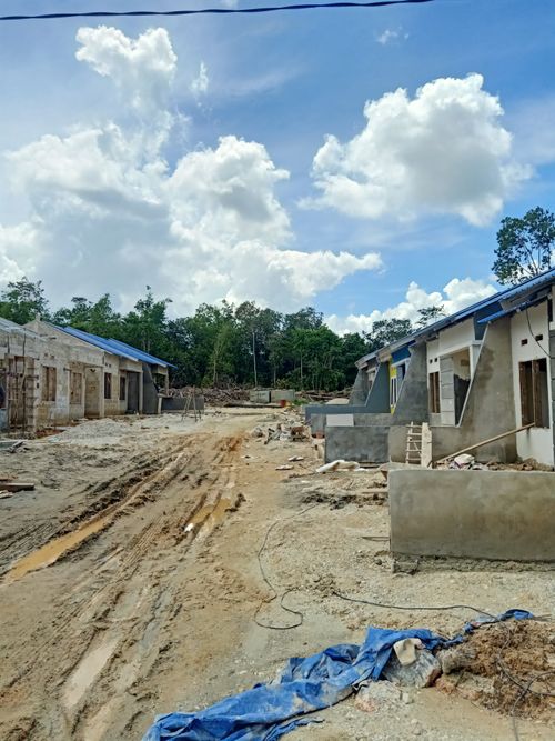 foto posisi tengah perumahan Aurora Residence