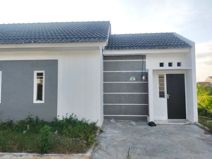 foto tampak rumah tipe 30 perumahan GRIYA GAMERSI LALUNG 2