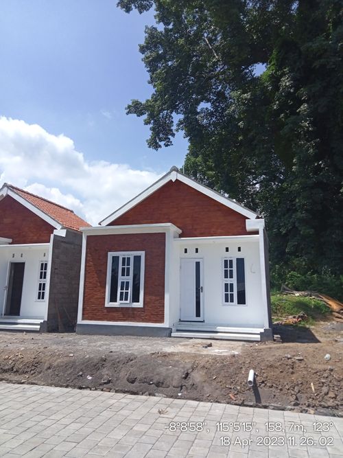 foto contoh rumah perumahan GRYA ADI PANJI KEPUH KEMBAR