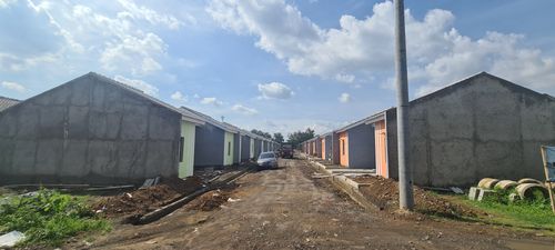 foto gerbang perumahan HOME BEKONANG 2