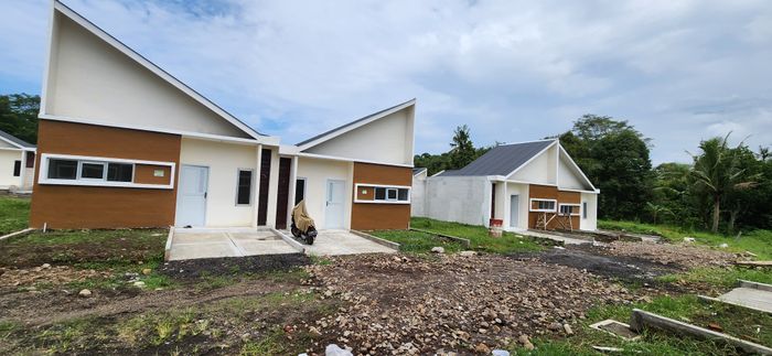 foto tampak rumah tipe Standart 1 perumahan Sundana Village