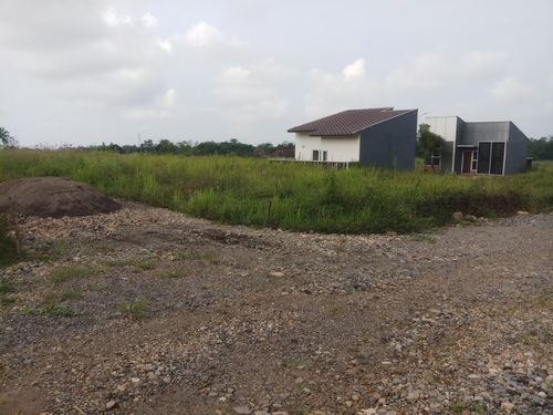 foto posisi tengah perumahan Alam Indah Estate