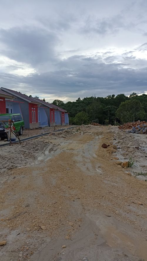 foto gerbang perumahan BUKIT BOULEVARD