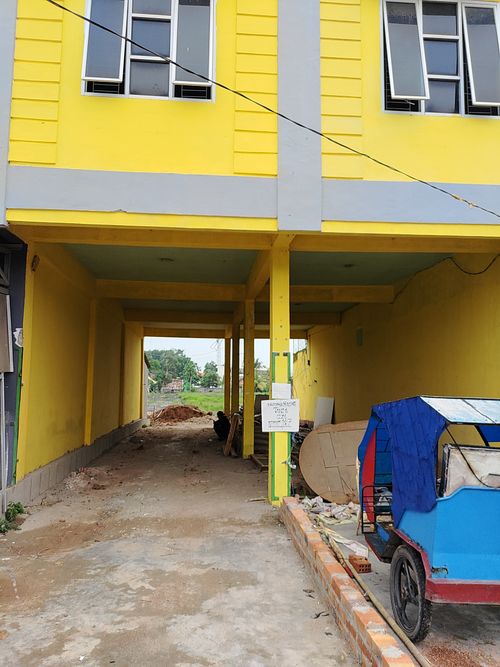foto gerbang perumahan GOLDEN HILL NUSANTARA