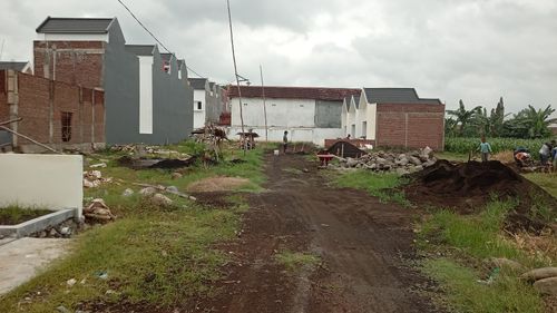 foto posisi tengah perumahan Mutiara Village cluster 2 Tahap 2