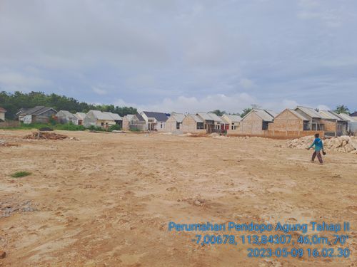 foto posisi tengah perumahan PENDOPO AGUNG RESIDENCE (TAHAP II)