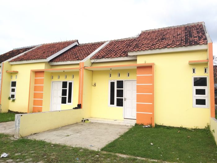 foto tampak rumah tipe LT 61 perumahan GRIYA ASRI KANDEMAN 2
