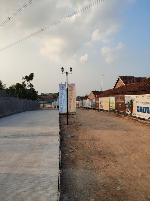 foto gerbang perumahan PONDOK TAKTAKAN INDAH