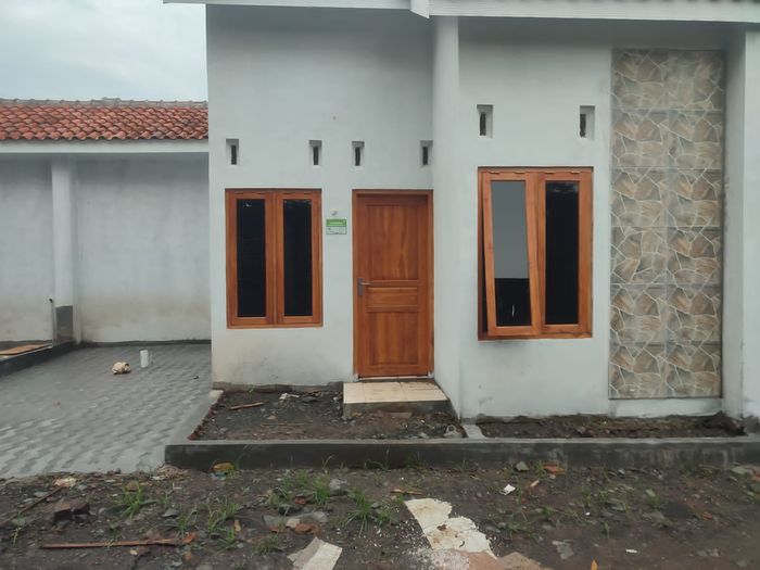 foto tampak rumah tipe 36 perumahan Griyo Afa Pesona Trayeman 2 Tahap 2