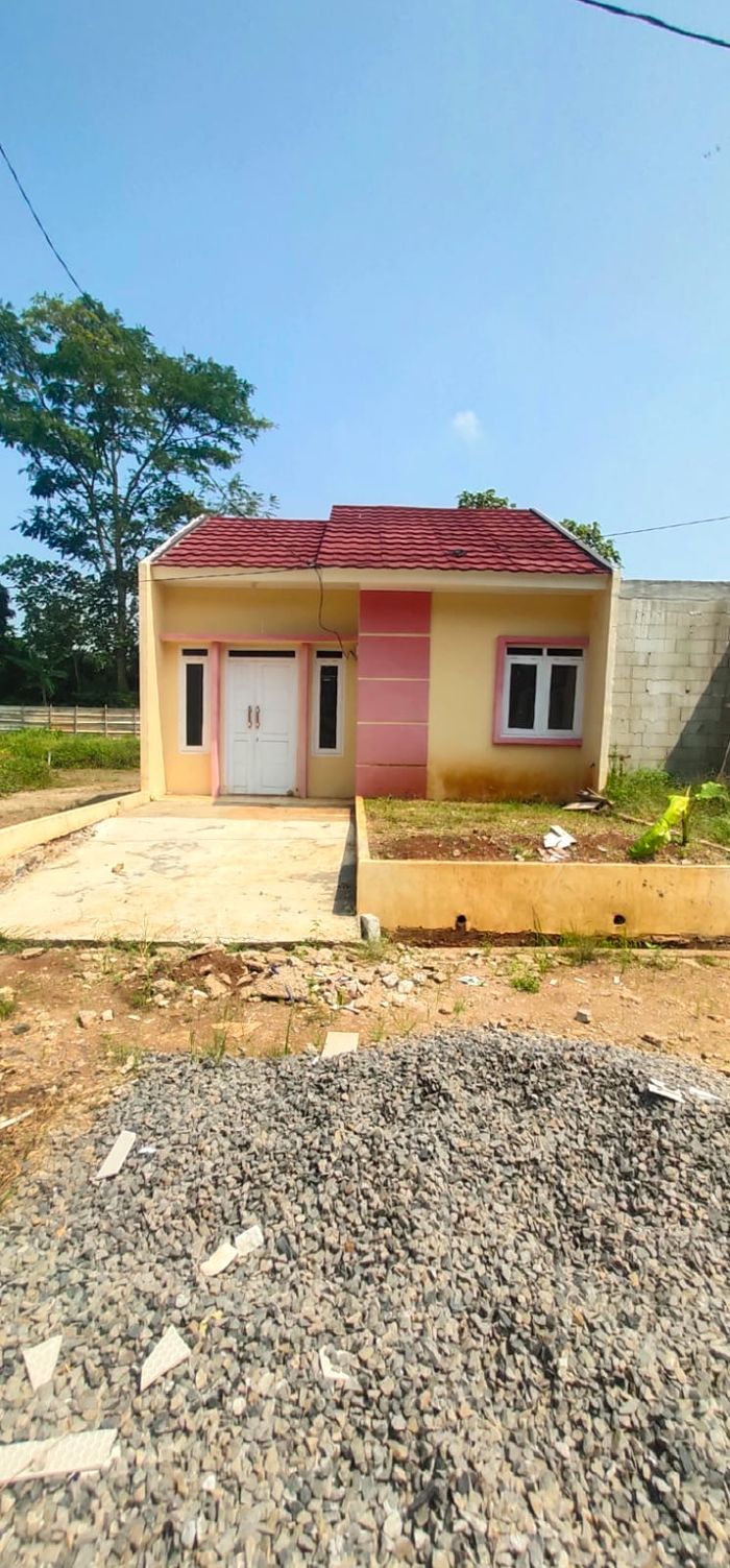 foto tampak rumah tipe 36/78 perumahan Sari Bougenville Residence