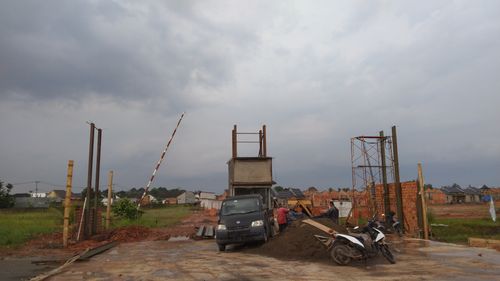 foto gerbang perumahan Zamrud Estate
