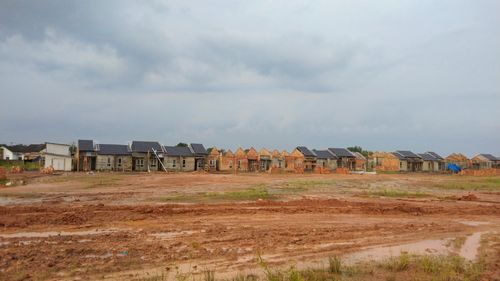 foto posisi tengah perumahan Zamrud Estate