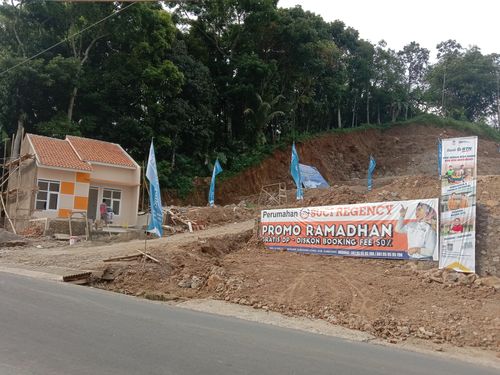 foto gerbang perumahan SUCI REGENCY