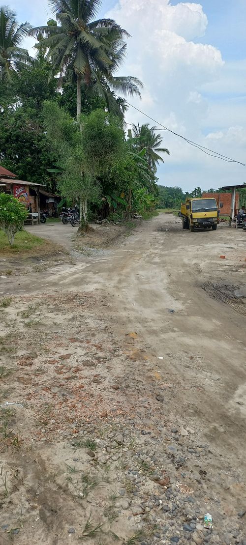 foto posisi tengah perumahan BERKAH CITRA LESTARI 8