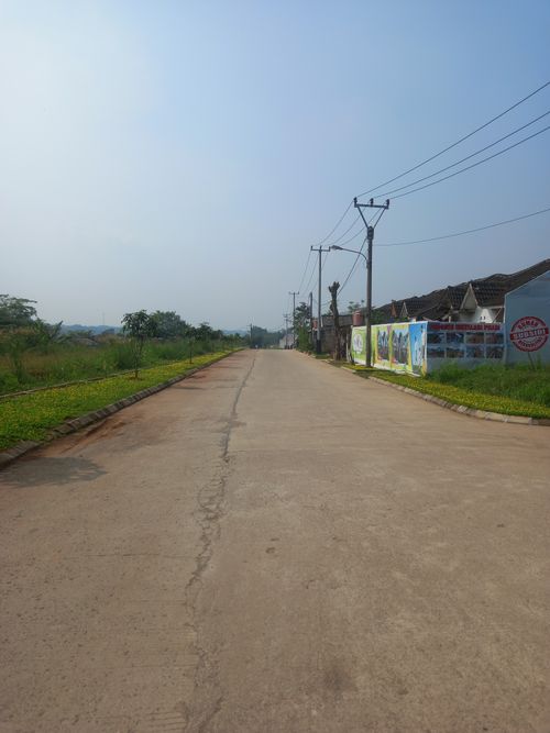 foto posisi tengah perumahan GRIYA ADIKA NARAMA EXT