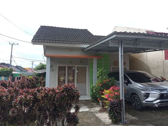 foto tampak rumah tipe RHS 36 perumahan RAPEN GREEN CITY I