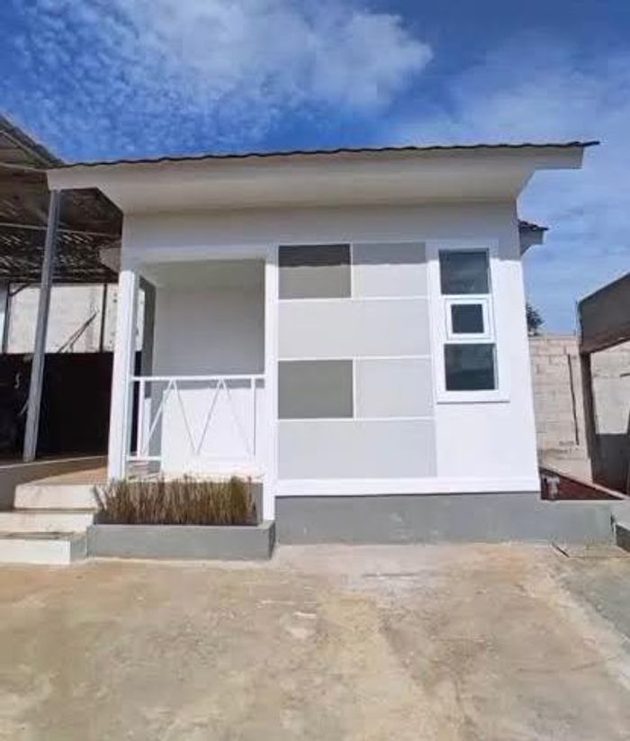 foto tampak rumah tipe 30 / 60 perumahan KOPKAR REGENCY