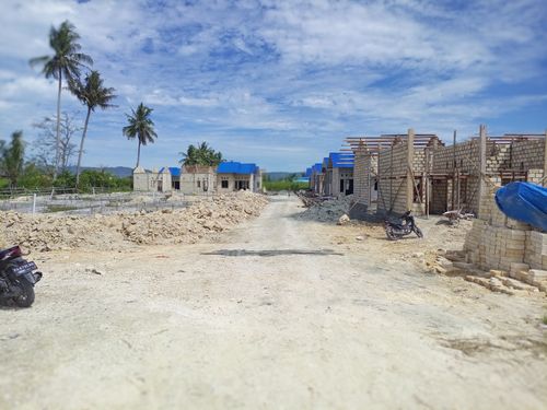 foto gerbang perumahan MAKURAGA GREEN RESIDENCE