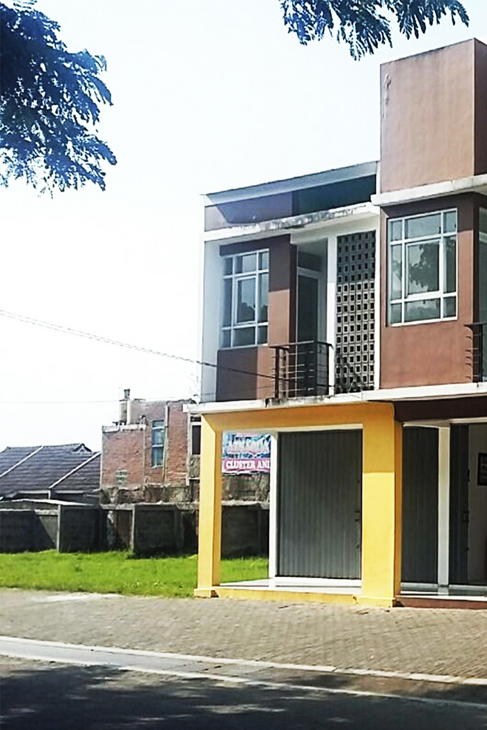 foto tampak rumah tipe Ruko 95/100 245 perumahan Alam Sanggar Indah