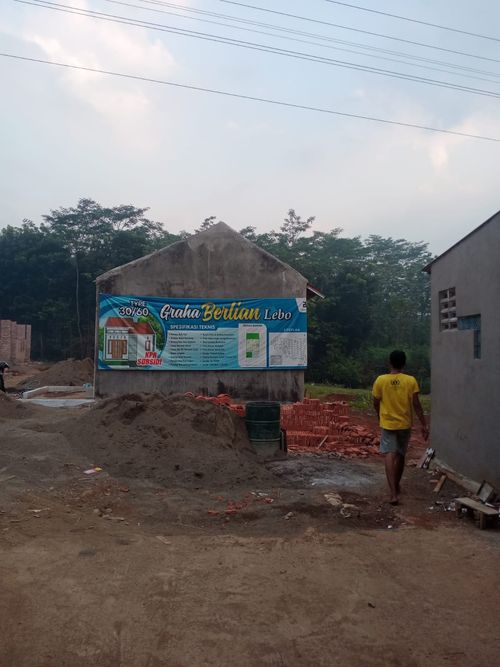 foto gerbang perumahan GRAHA BERLIAN LEBO
