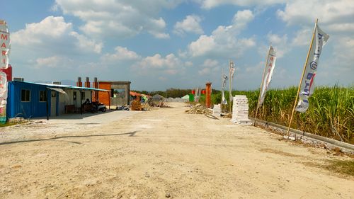 foto posisi tengah perumahan Perumahan Maritza Padaran