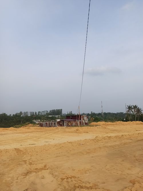 foto posisi tengah perumahan RH RESIDENCE PLAMBOYAN II