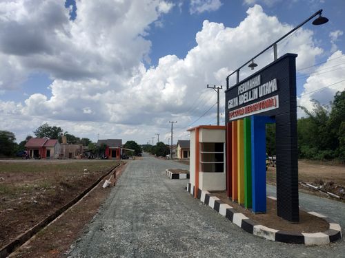 foto gerbang perumahan GRIYA ADELLIN UTAMA BATI-BATI
