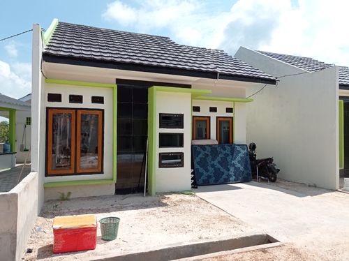 foto contoh rumah perumahan PERUMAHAN ISTANA PADANG E-F