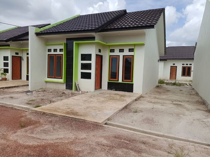 foto tampak rumah tipe 36 perumahan PERUMAHAN ISTANA PADANG E-F