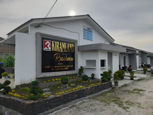 foto gerbang perumahan KIRAM LAND RESIDENCE
