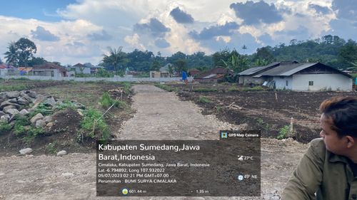 foto posisi tengah perumahan BUMI SURYA CIMALAKA