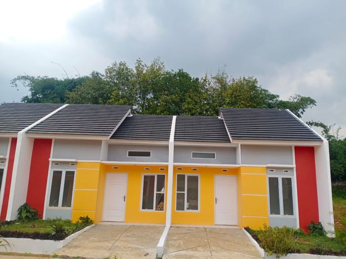foto tampak rumah tipe 30/60 perumahan PANORAMA REGENCY SITUSARI