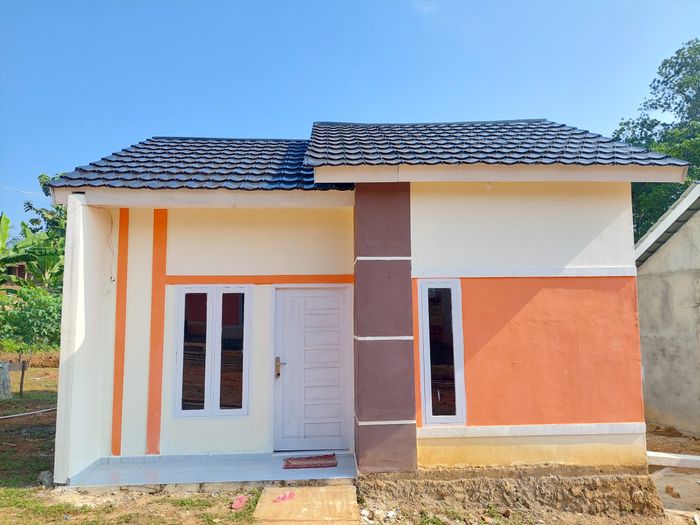 foto tampak rumah tipe 36/150 perumahan DE' KERATON KEMALA RESIDENCE