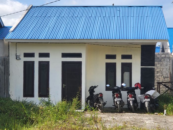 foto tampak rumah tipe GRIYA perumahan GRIYA BUMI ANDAY II