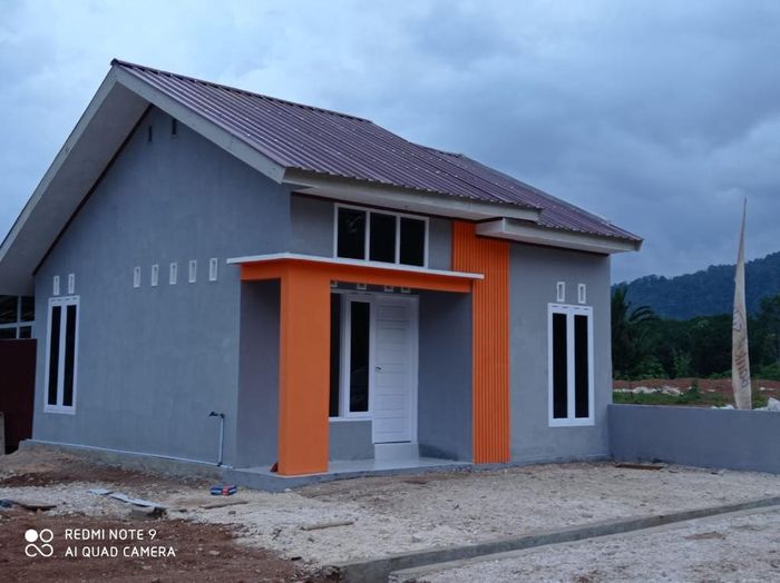 foto tampak rumah tipe 42 perumahan berjaya lahubala tekosi