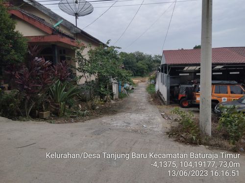 foto posisi tengah perumahan Barrys Residence