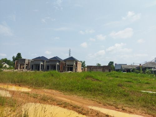 foto posisi tengah perumahan PERUMAHAN APPLE RESIDENCE 2