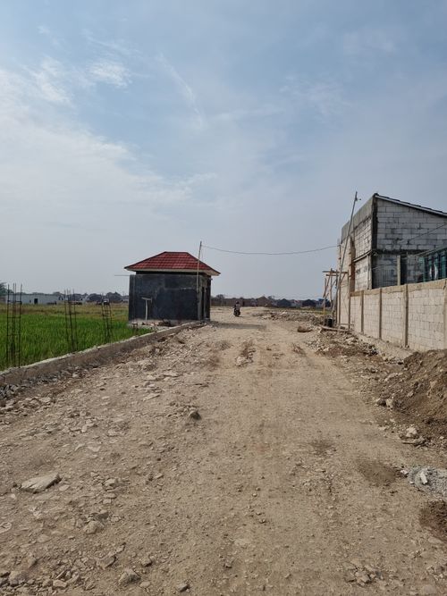 foto gerbang perumahan PERUMAHAN GRAND CILEDUG RAYA