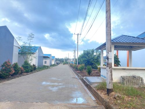 foto gerbang perumahan PERUMAHAN NUR EMPAT